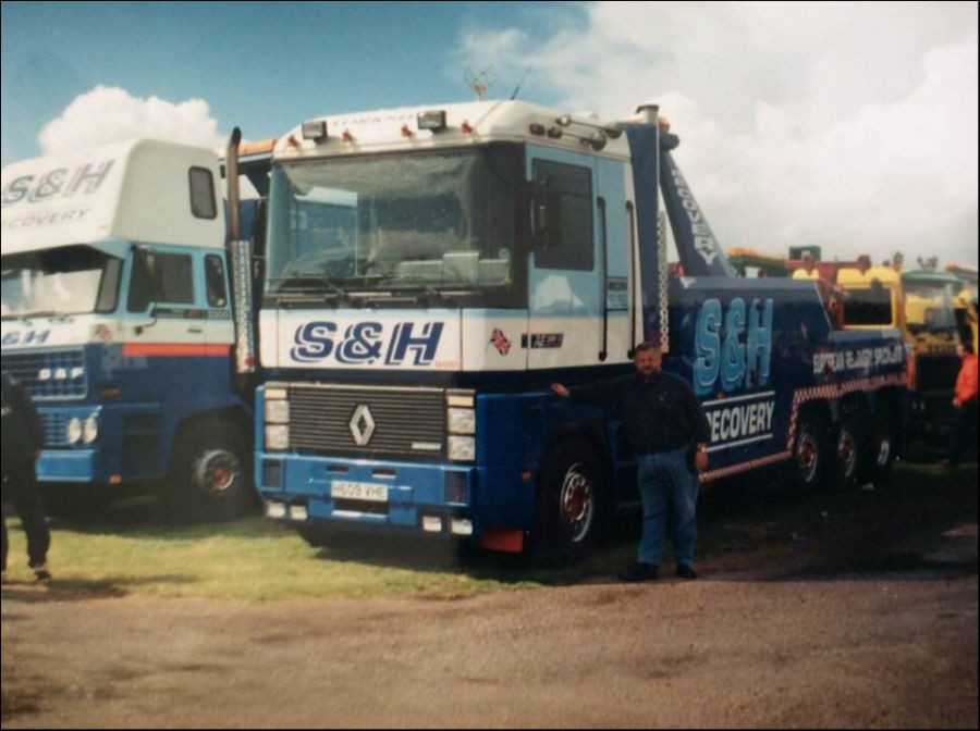Magnum at Truckfest